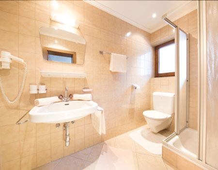 badezimmer haus christian unterkunft sölden